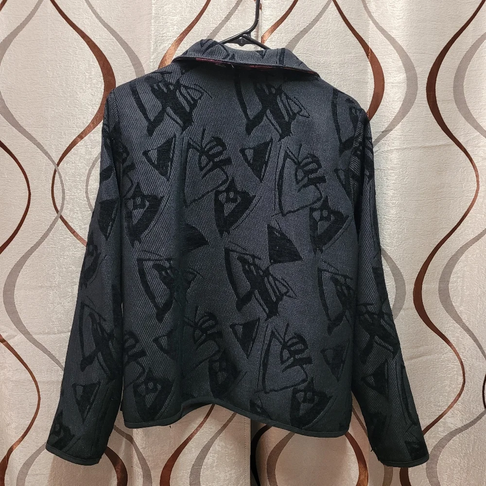 Abstract Cloth Reversible Jacket - Picture 10 of 11